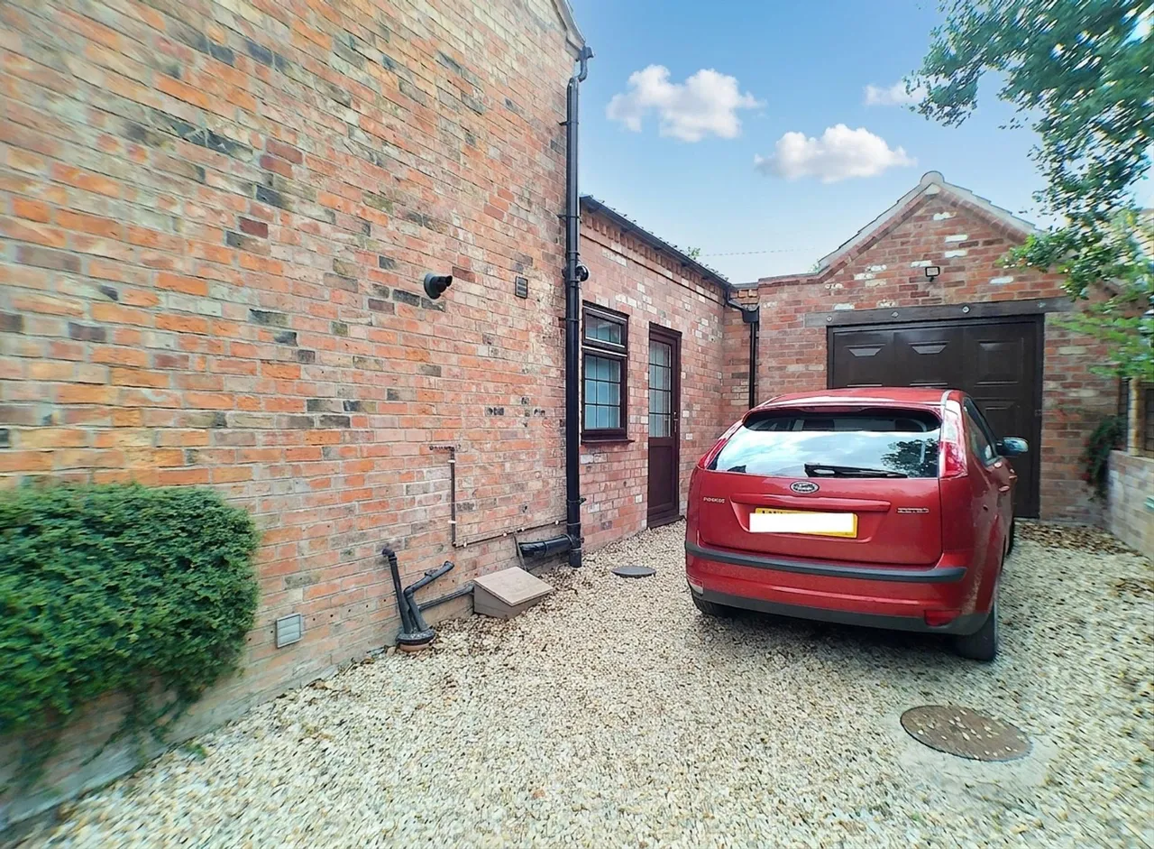 Rutland Square, Barkestone, NG13, photo 17
