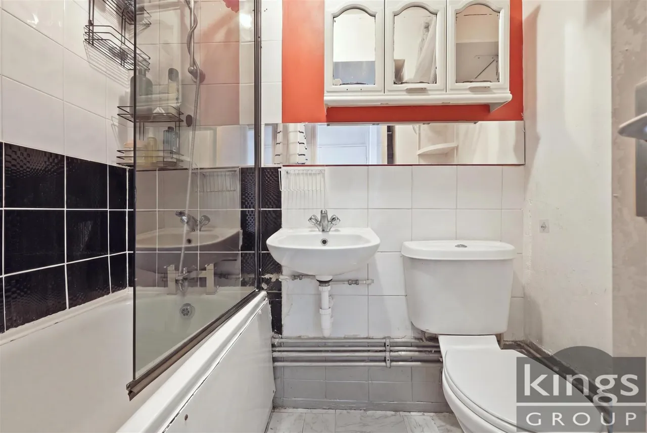 Waverley Road, London, photo 17