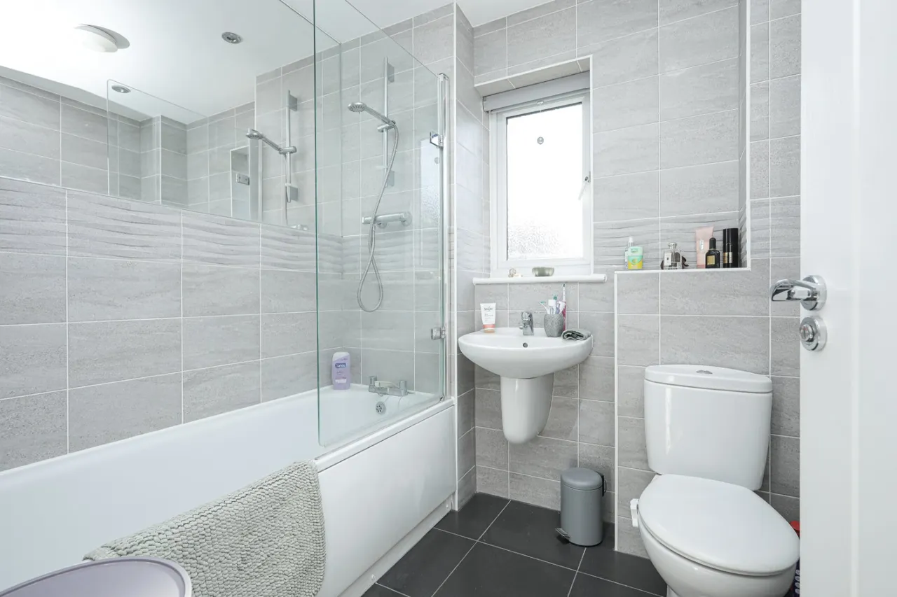 Arthur Maybury Close, Ashford, TN23, photo 14