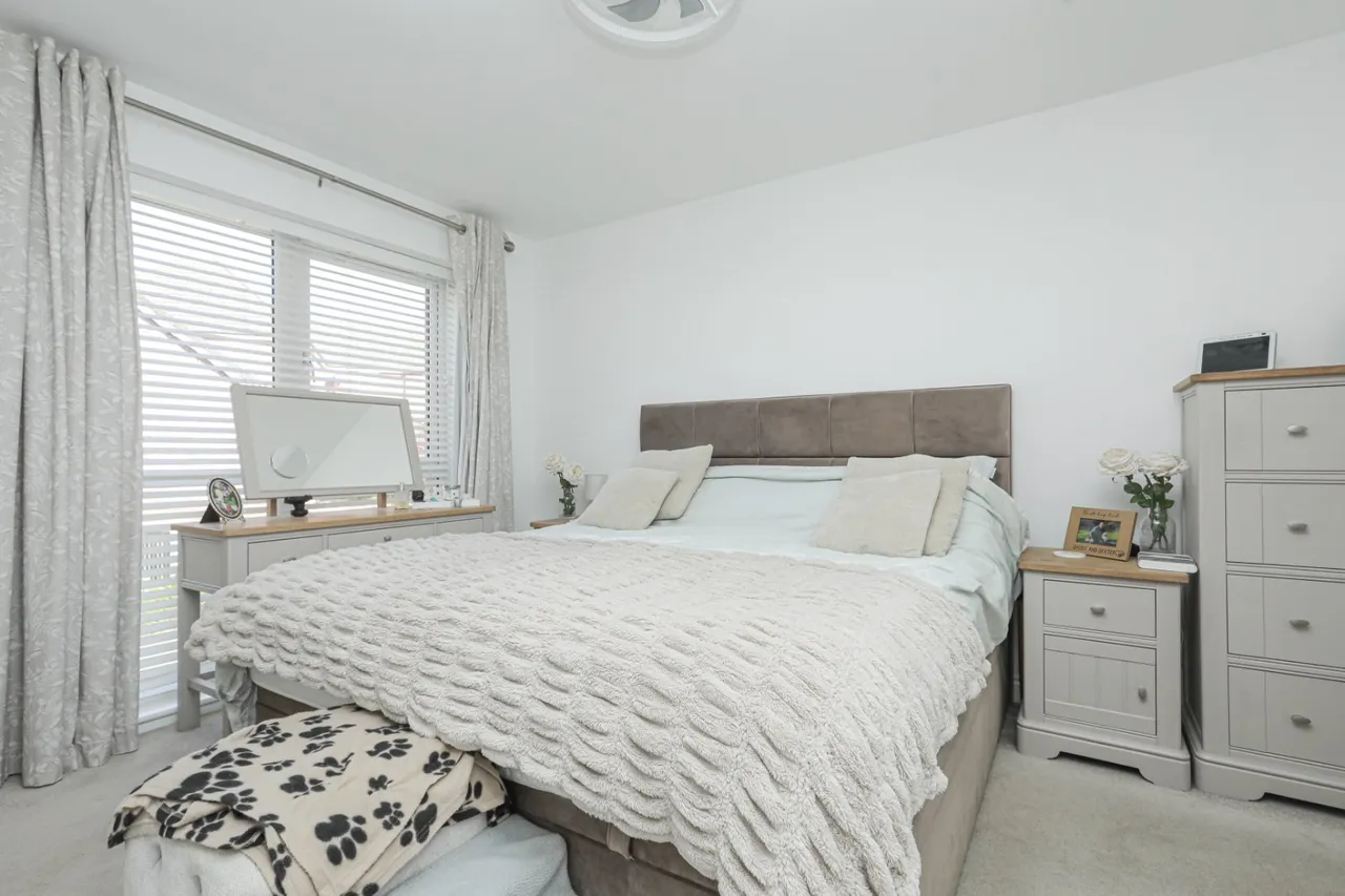 Arthur Maybury Close, Ashford, TN23, photo 9