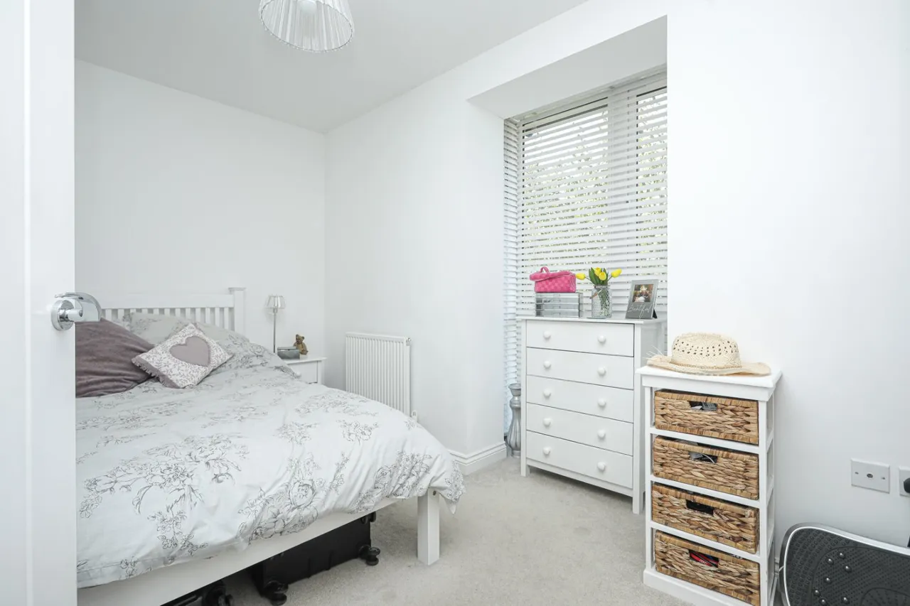 Arthur Maybury Close, Ashford, TN23, photo 10