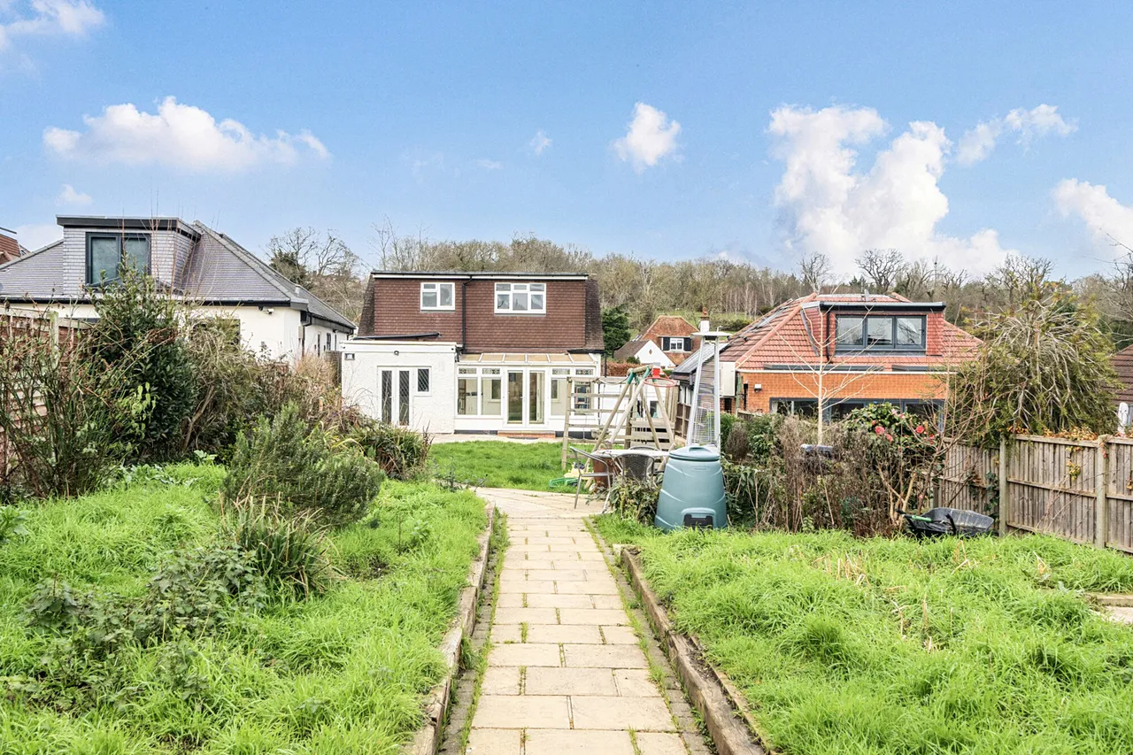 Hillside Road, Northwood, HA6, photo 19