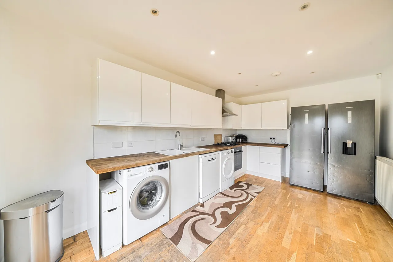 Hillside Road, Northwood, HA6, photo 8
