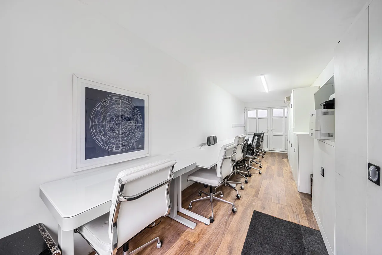 Hillside Road, Northwood, HA6, photo 10