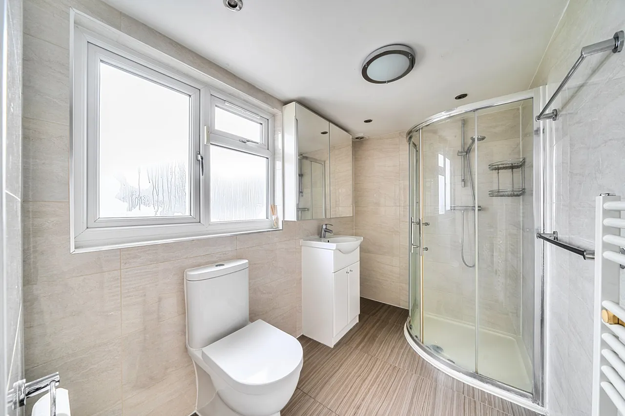 Hillside Road, Northwood, HA6, photo 12