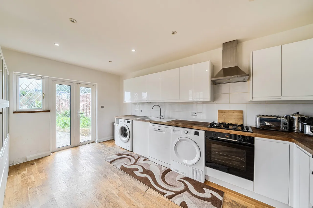 Hillside Road, Northwood, HA6, photo 7