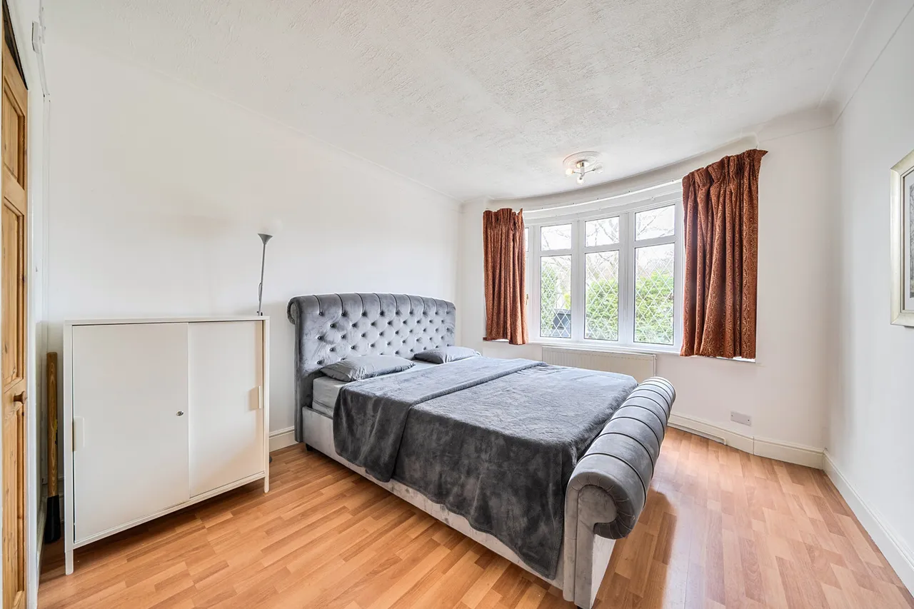 Hillside Road, Northwood, HA6, photo 13