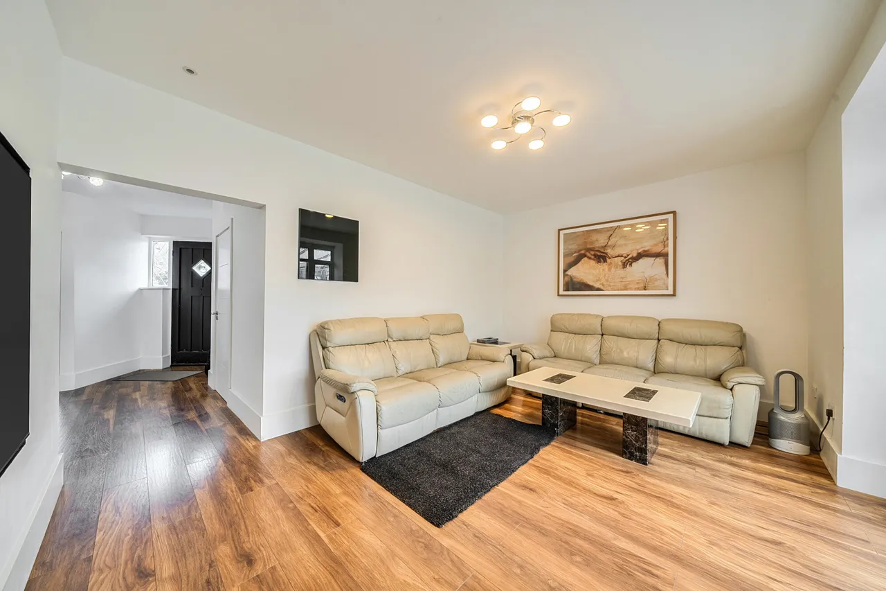 Hillside Road, Northwood, HA6, photo 4
