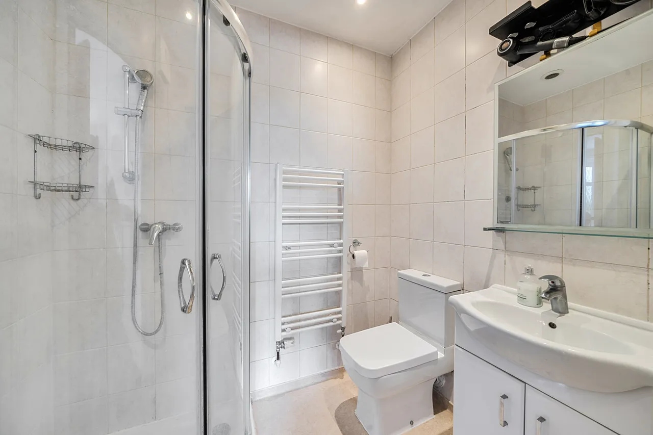 Hillside Road, Northwood, HA6, photo 16