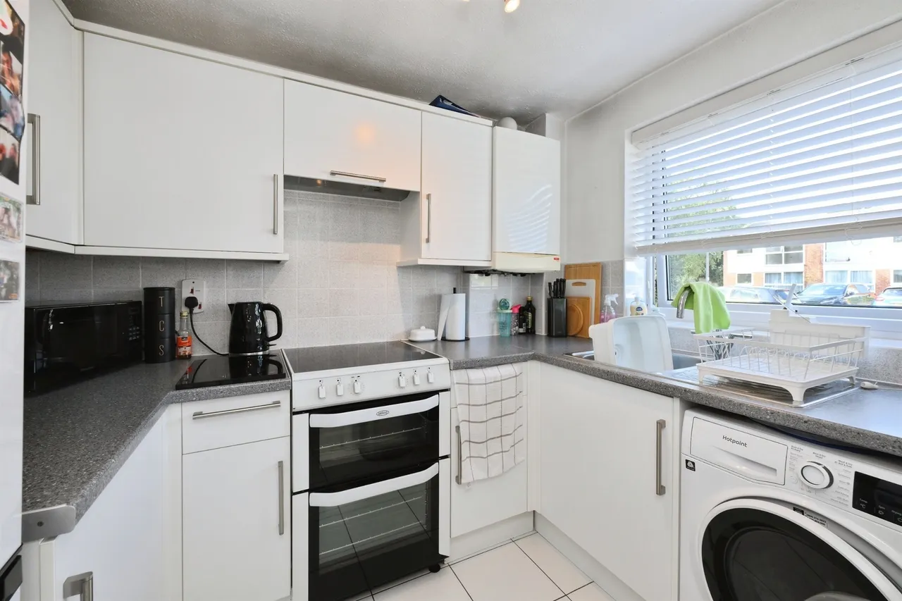 Danemead, Hoddesdon, photo 2