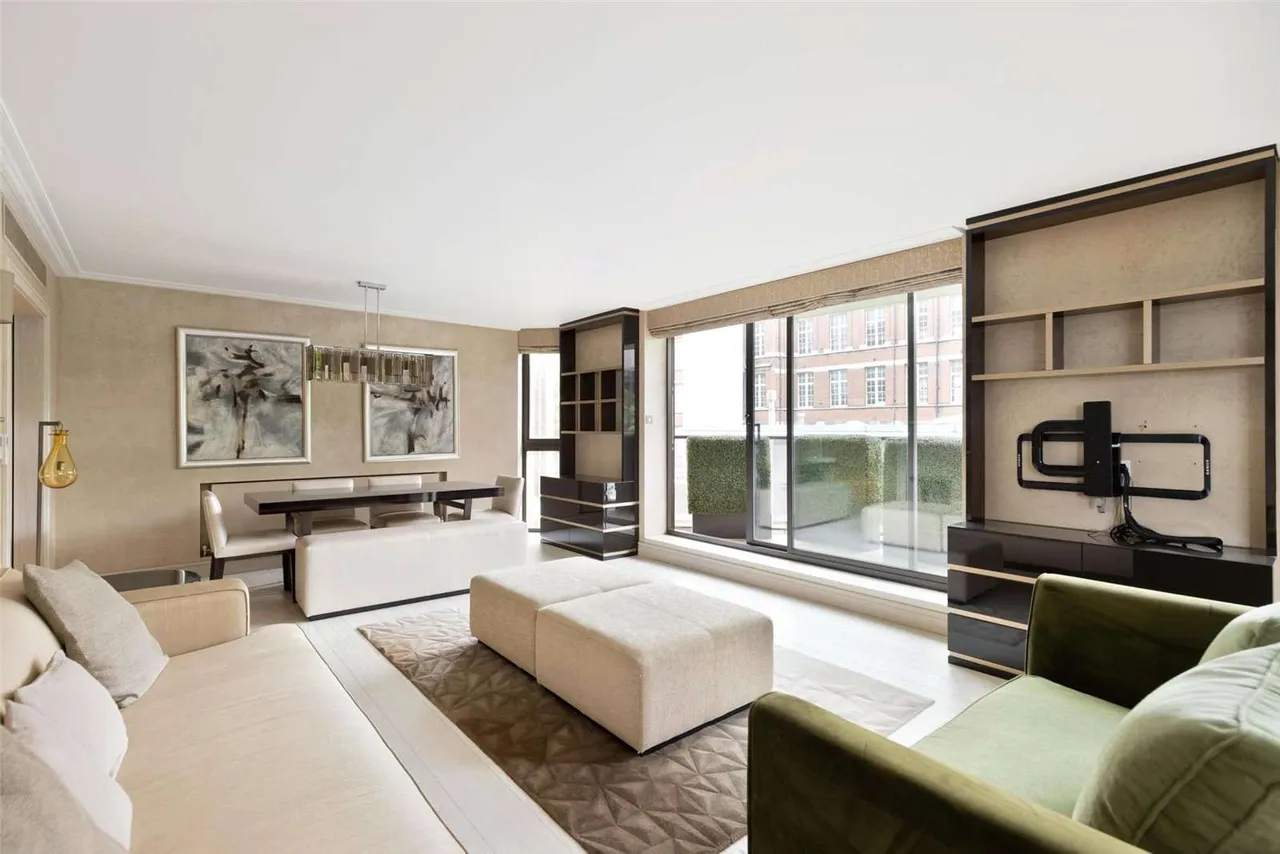 Blythe Road, London, W14 0JQ, photo 6