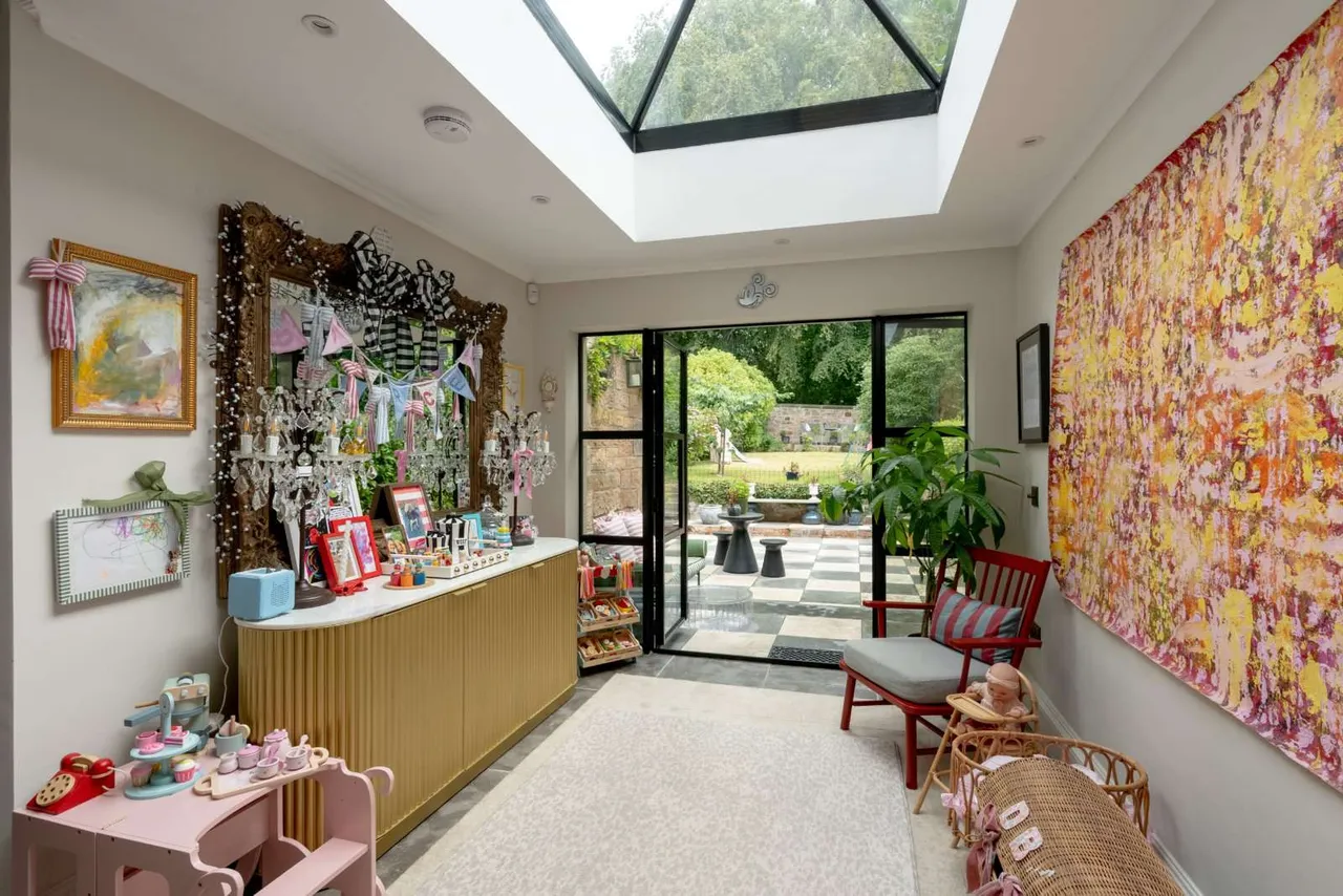 Murrayfield Gardens, Murrayfield, Edinburgh, Midlothian, EH12 6DQ, photo 7