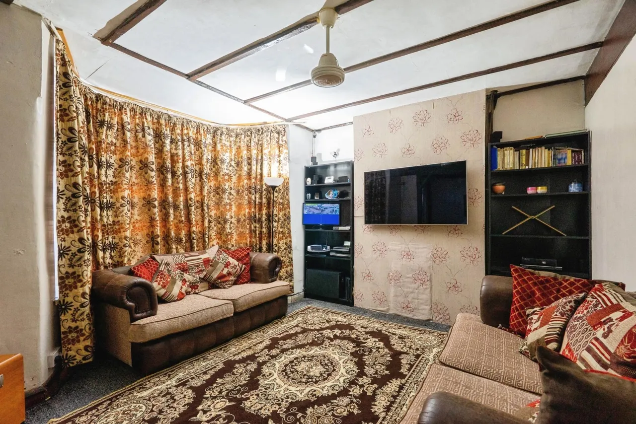 4 bed house for sale, Burges Road, London, E6