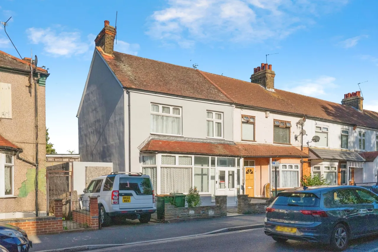 Burges Road, London, E6, photo 2