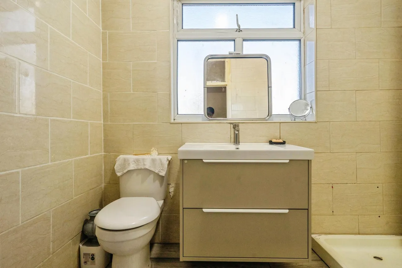 Burges Road, London, E6, photo 15