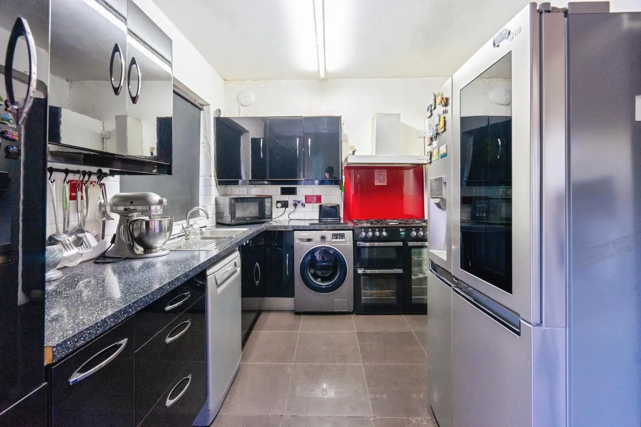 Burges Road, London, E6, photo 3