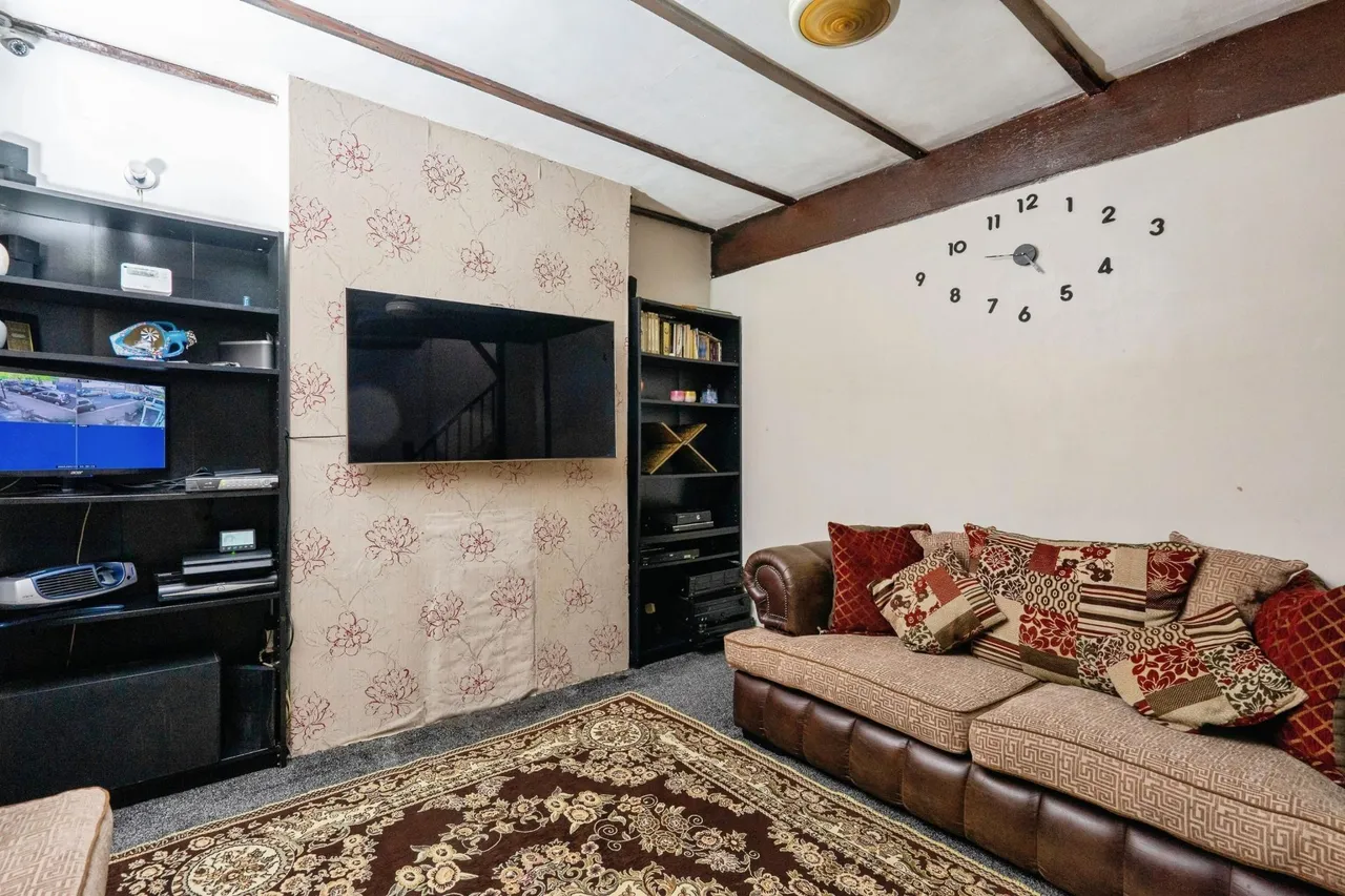Burges Road, London, E6, photo 4