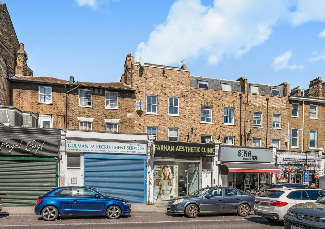 Holloway Road, London, N19, photo 3