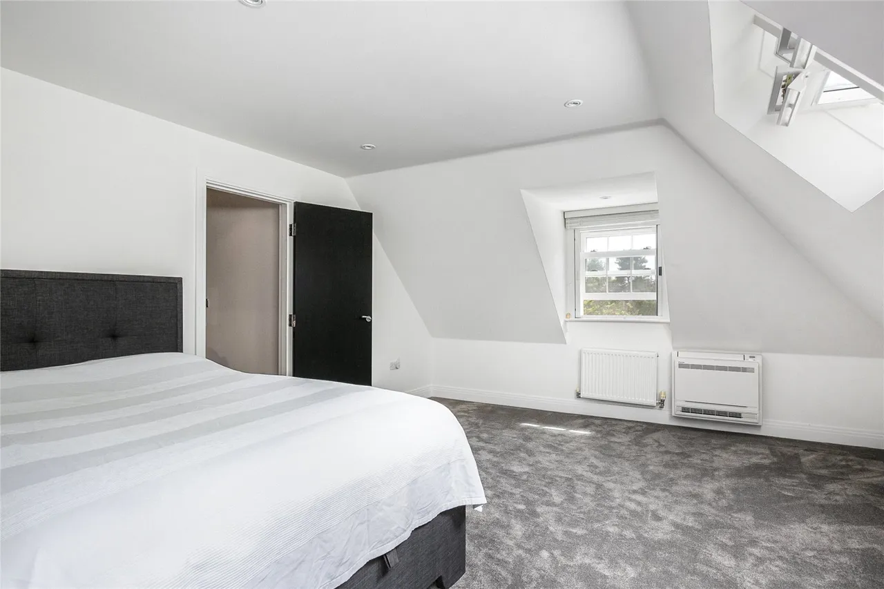 Warner Close, Hadley Wood, EN4 0HE, photo 27