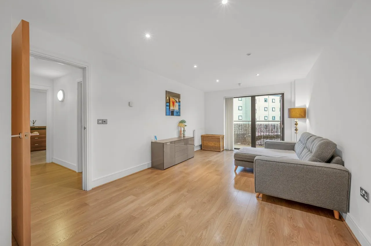 Jude Street, London, E16, photo 11