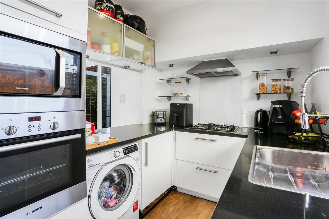 Fieldsend Road, Cheam, Sutton, SM3 8PA, photo 10