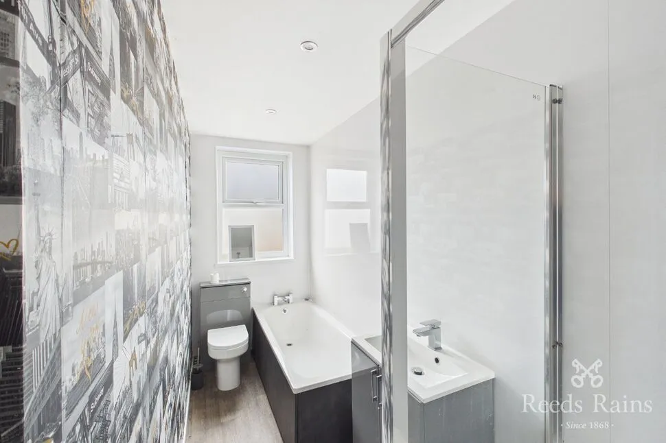 Denby Dale Road, Calder Grove, West Yorkshire, WF4, photo 8
