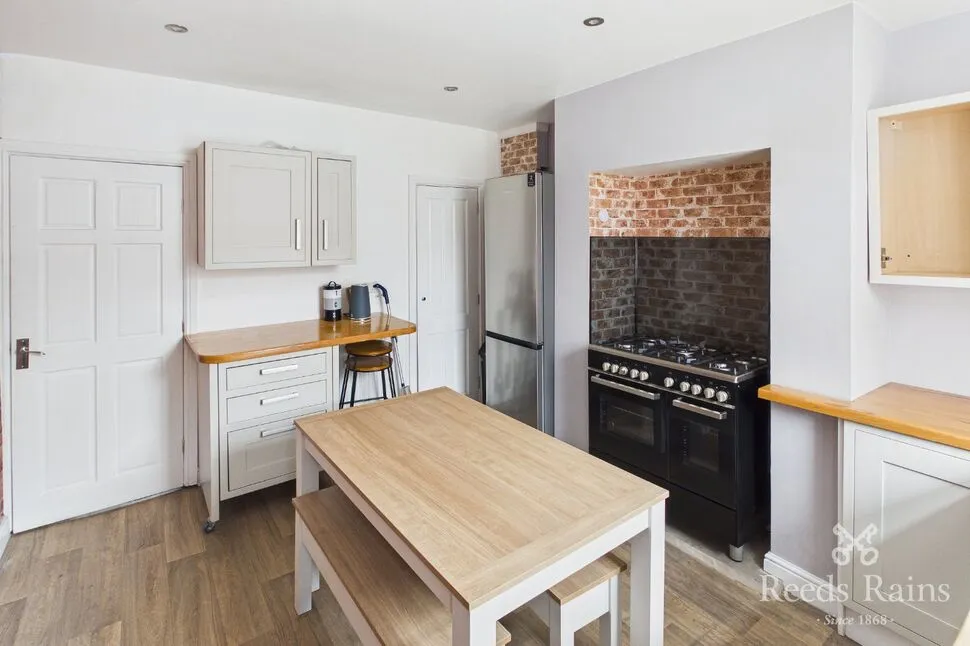 Denby Dale Road, Calder Grove, West Yorkshire, WF4, photo 4