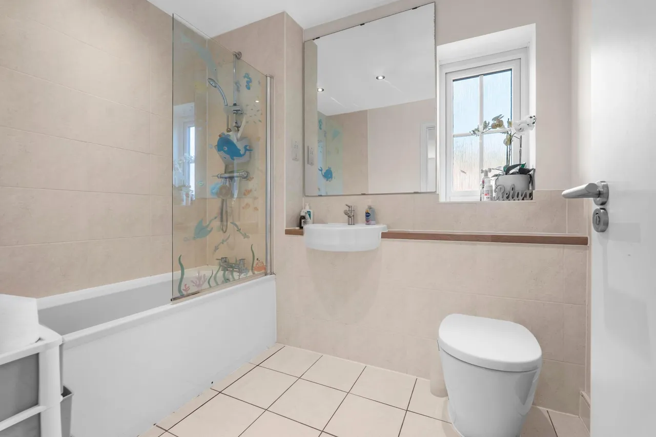 Ten Acres Crescent, Stevenage, SG2, photo 8