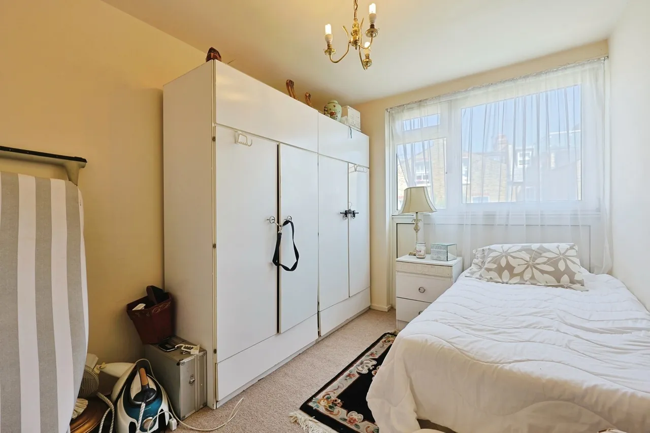 Searles Close, London, SW11, photo 13