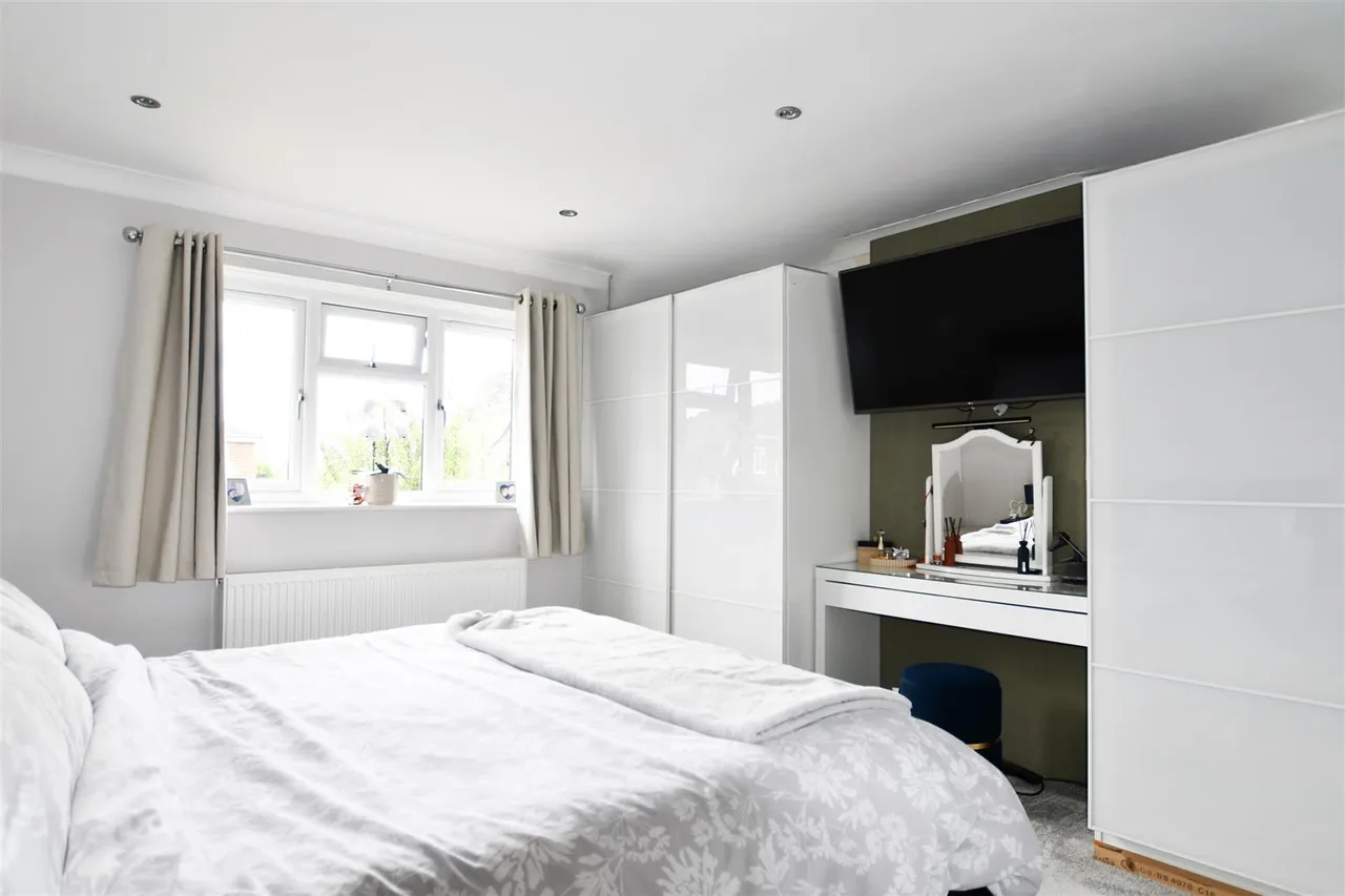 Ridgeway Close, Heathfield, TN21 8NS, photo 12