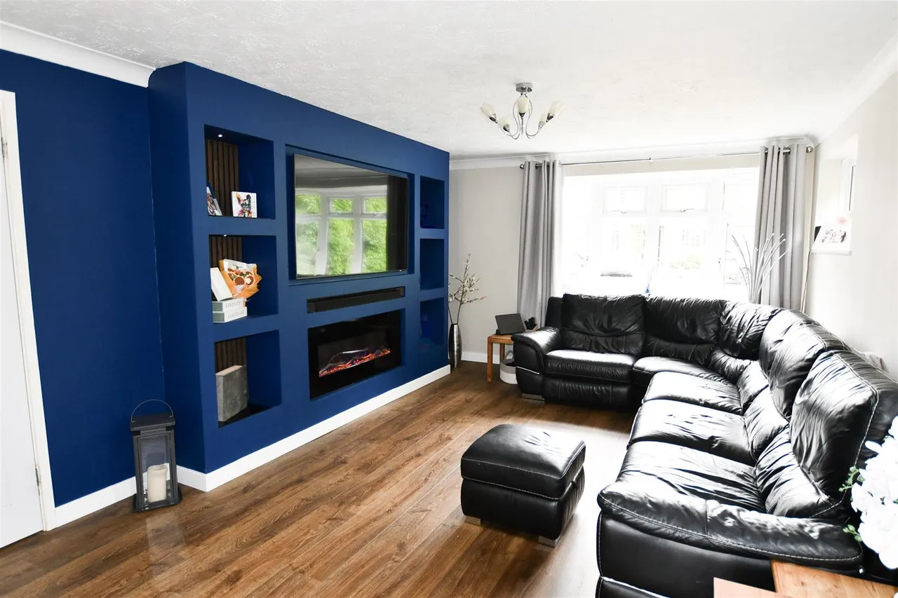 Ridgeway Close, Heathfield, TN21 8NS, photo 4