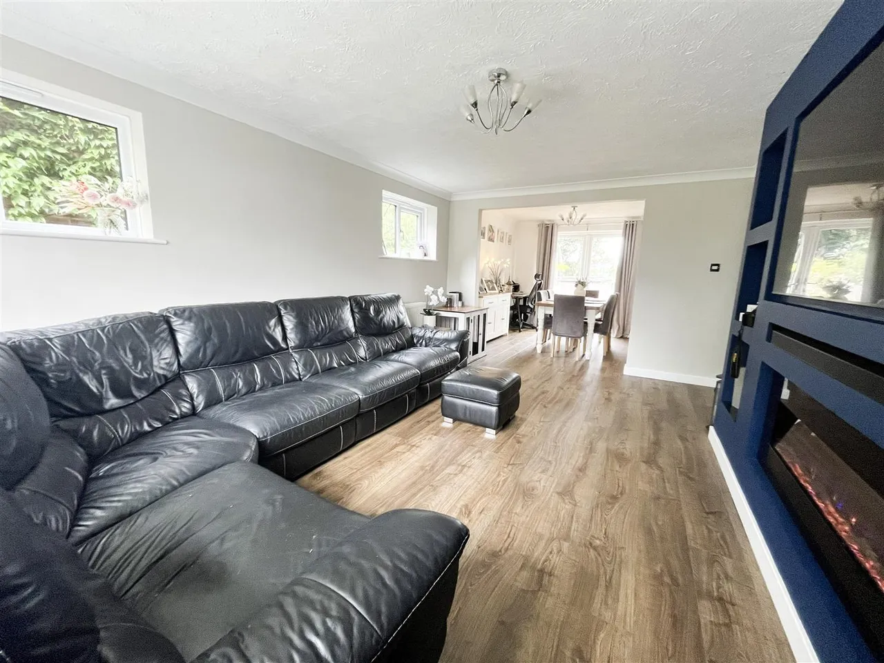 Ridgeway Close, Heathfield, TN21 8NS, photo 2