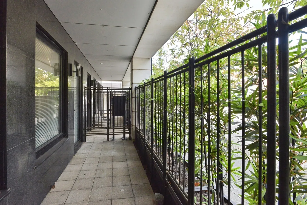 Upper Fourth Street, Milton Keynes, MK9, photo 5