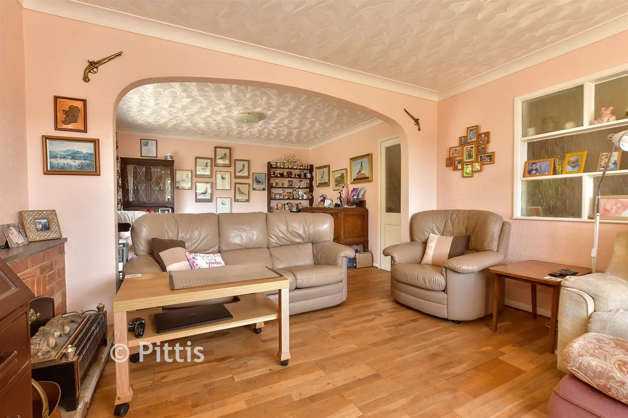 Lowtherville Road, Ventnor, PO38, photo 3