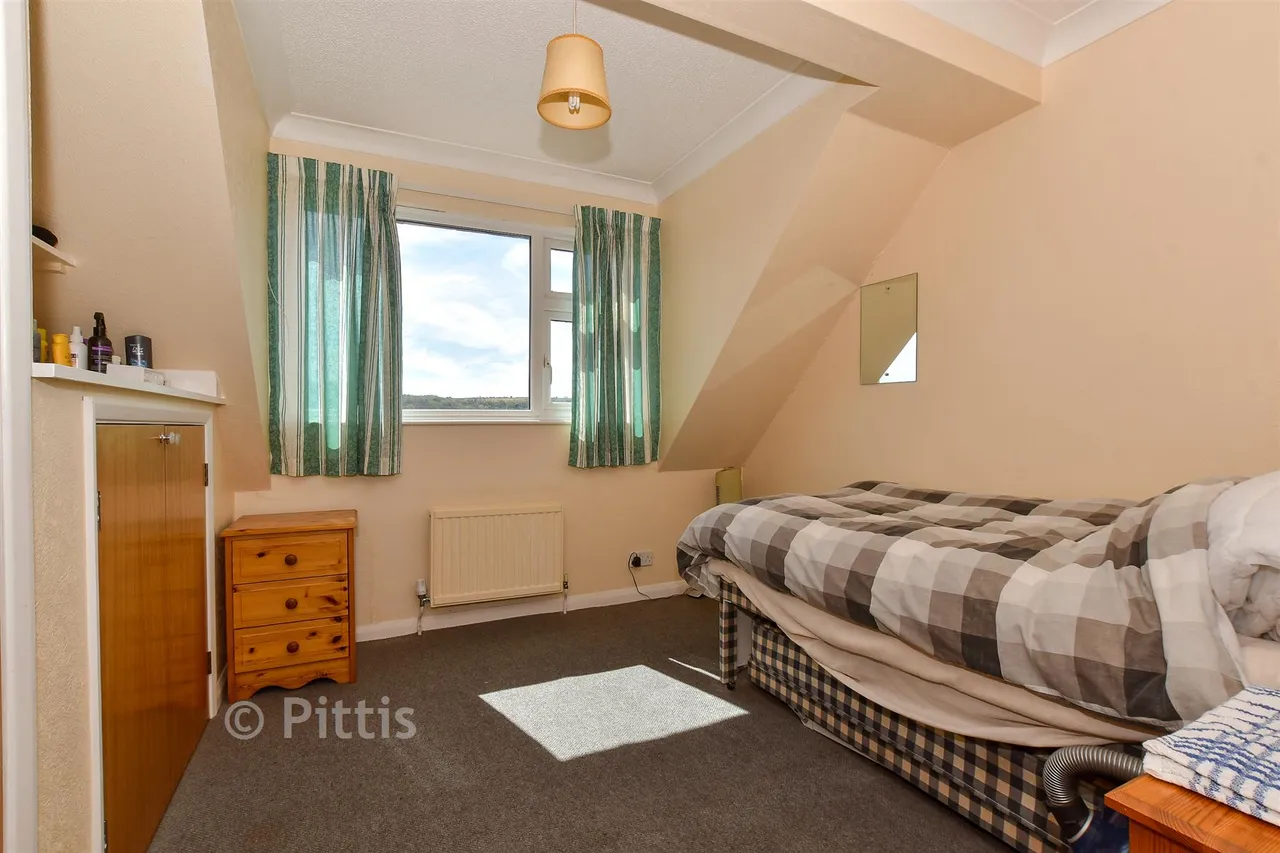 Lowtherville Road, Ventnor, PO38, photo 8