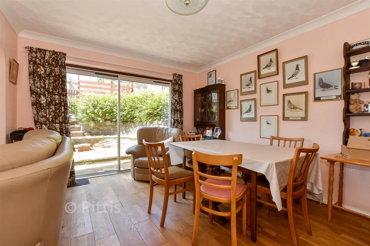 Lowtherville Road, Ventnor, PO38, photo 2