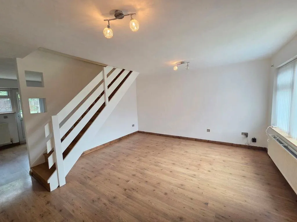Favell Drive, Furzton, MK4, photo 3