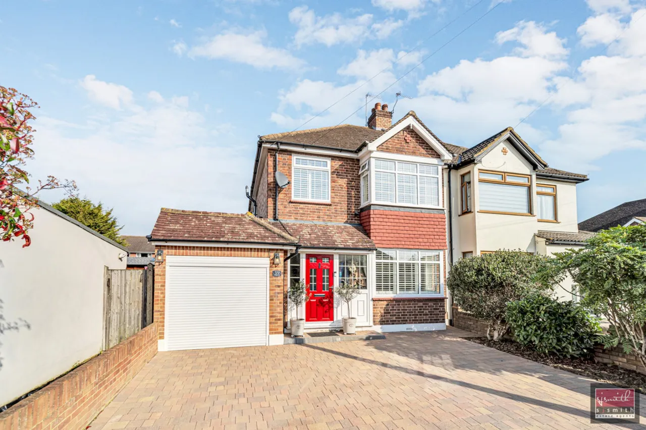 3 bed house for sale, Stanley Road, Ashford