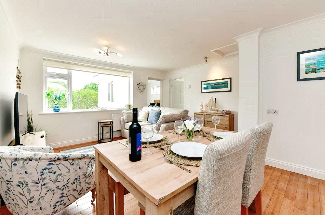 Western Lane, Mumbles, SA3, photo 17