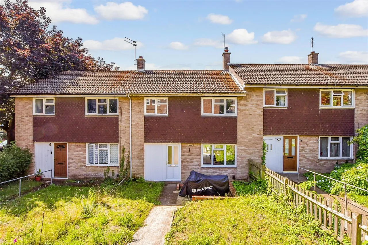 3 bed house for sale, Woodford Road, Maidstone, ME16