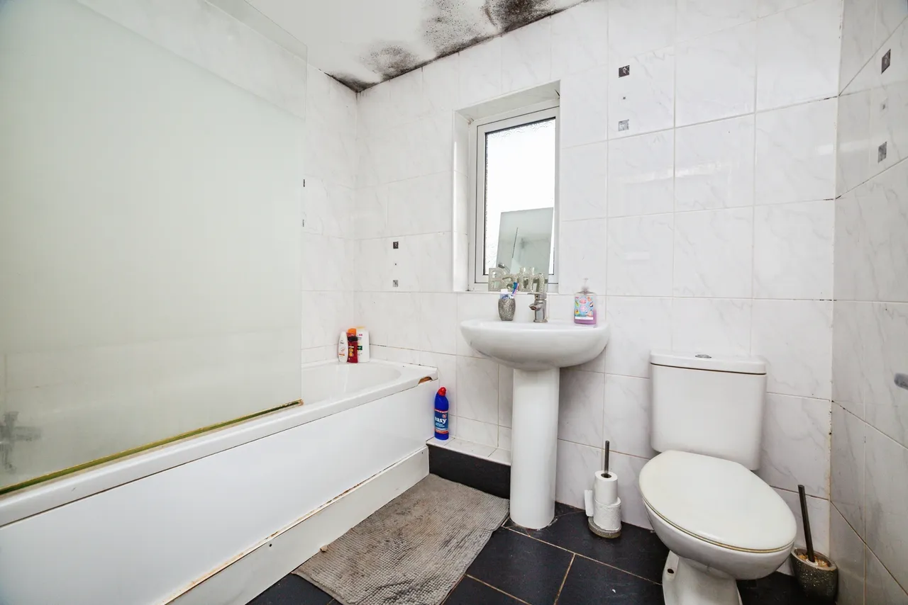 Lindley Crescent, Rotherham, S63, photo 9