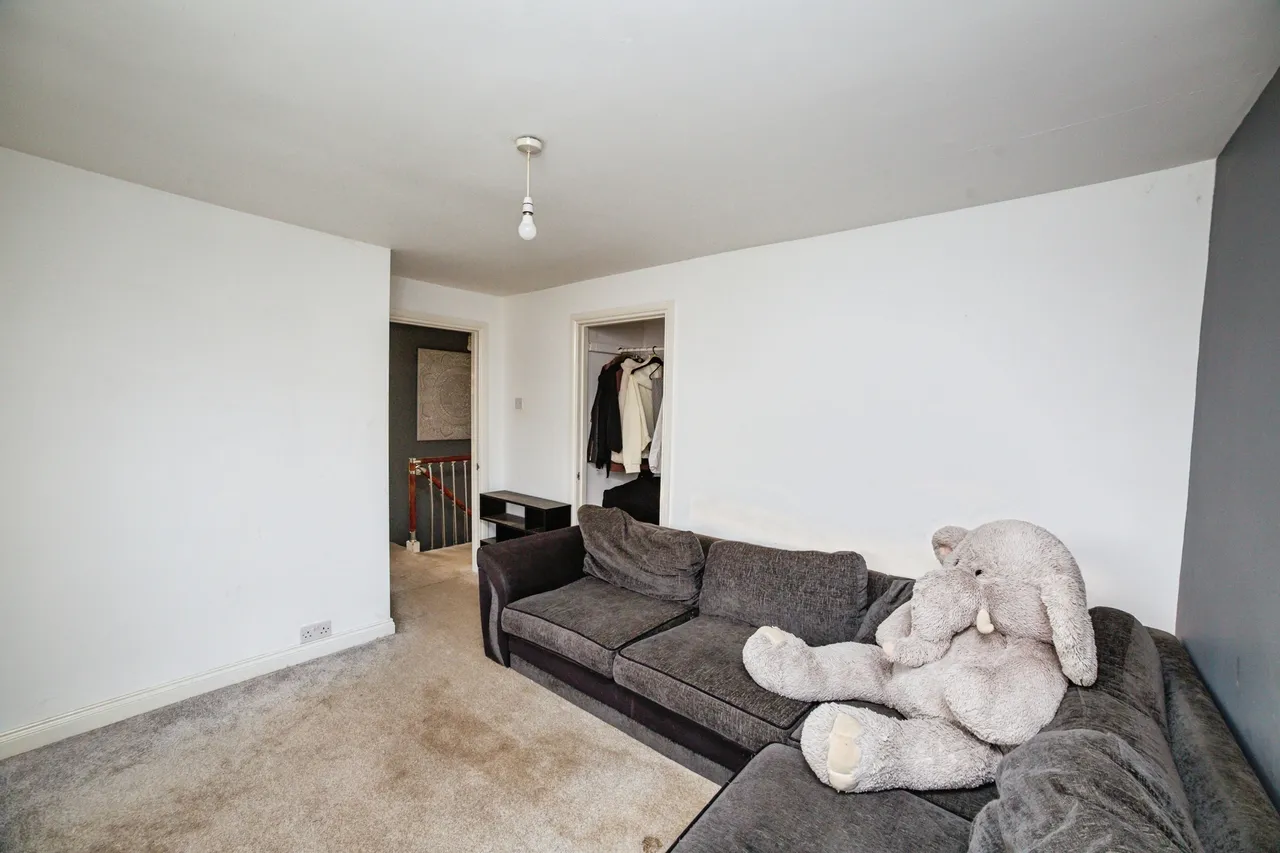 Lindley Crescent, Rotherham, S63, photo 11