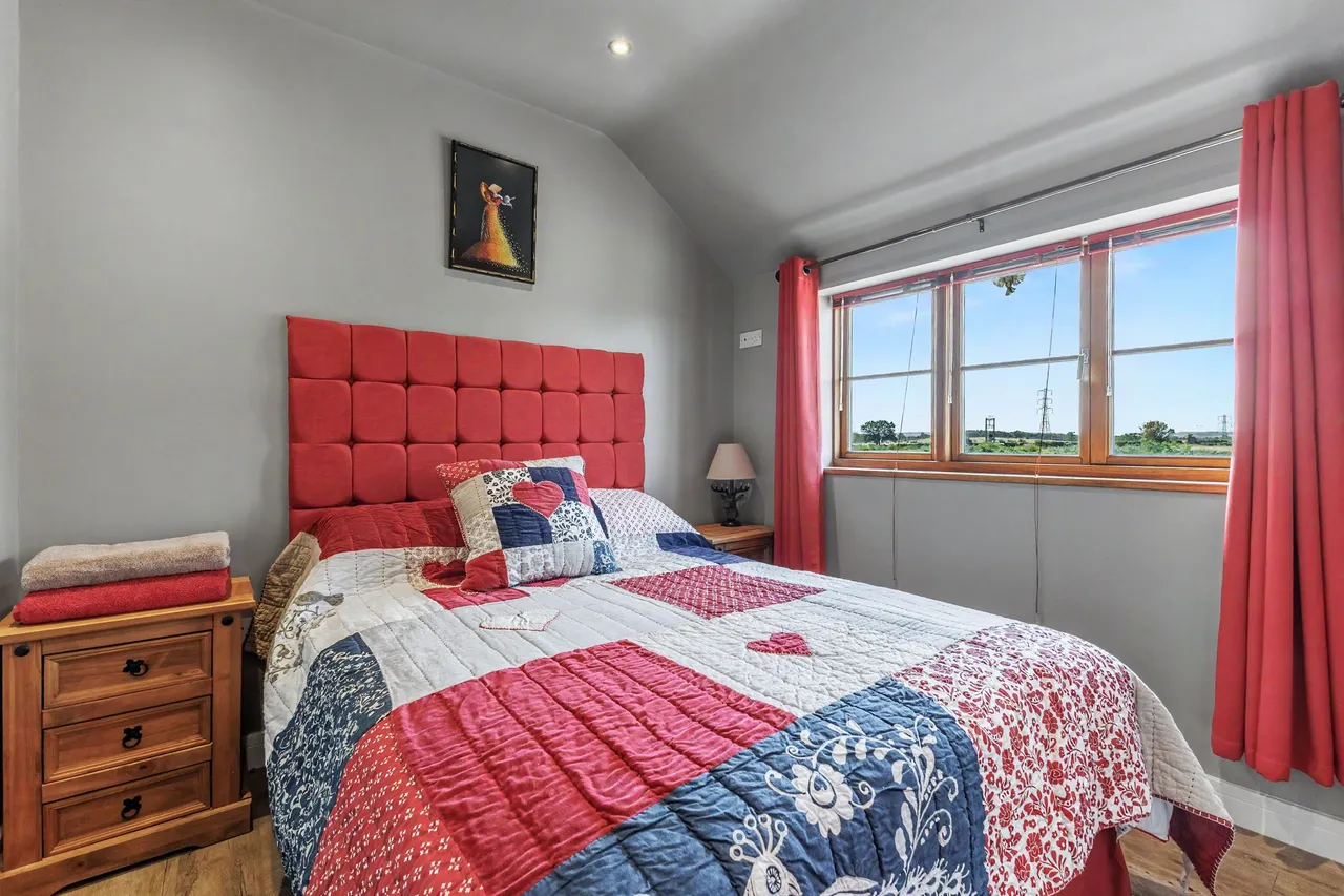 Ryden Lane, Charlton, WR10, photo 21