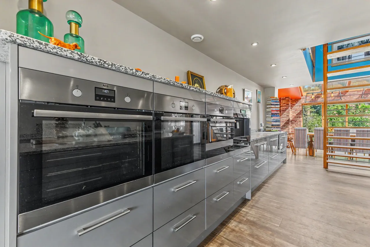 Ryden Lane, Charlton, WR10, photo 10