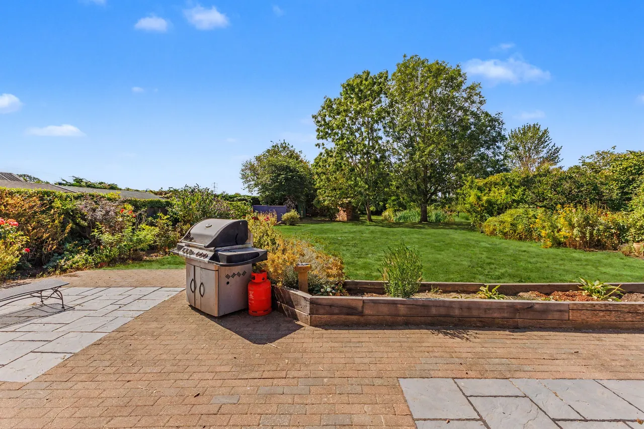 Ryden Lane, Charlton, WR10, photo 29