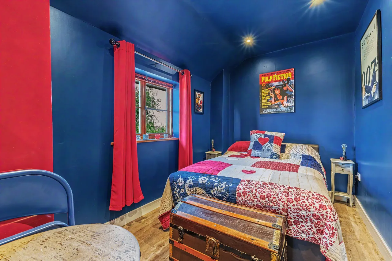 Ryden Lane, Charlton, WR10, photo 19