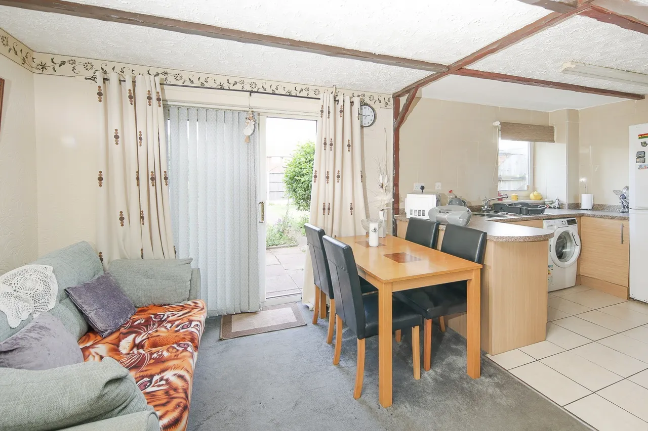 Keenan Drive, Bedworth, photo 6