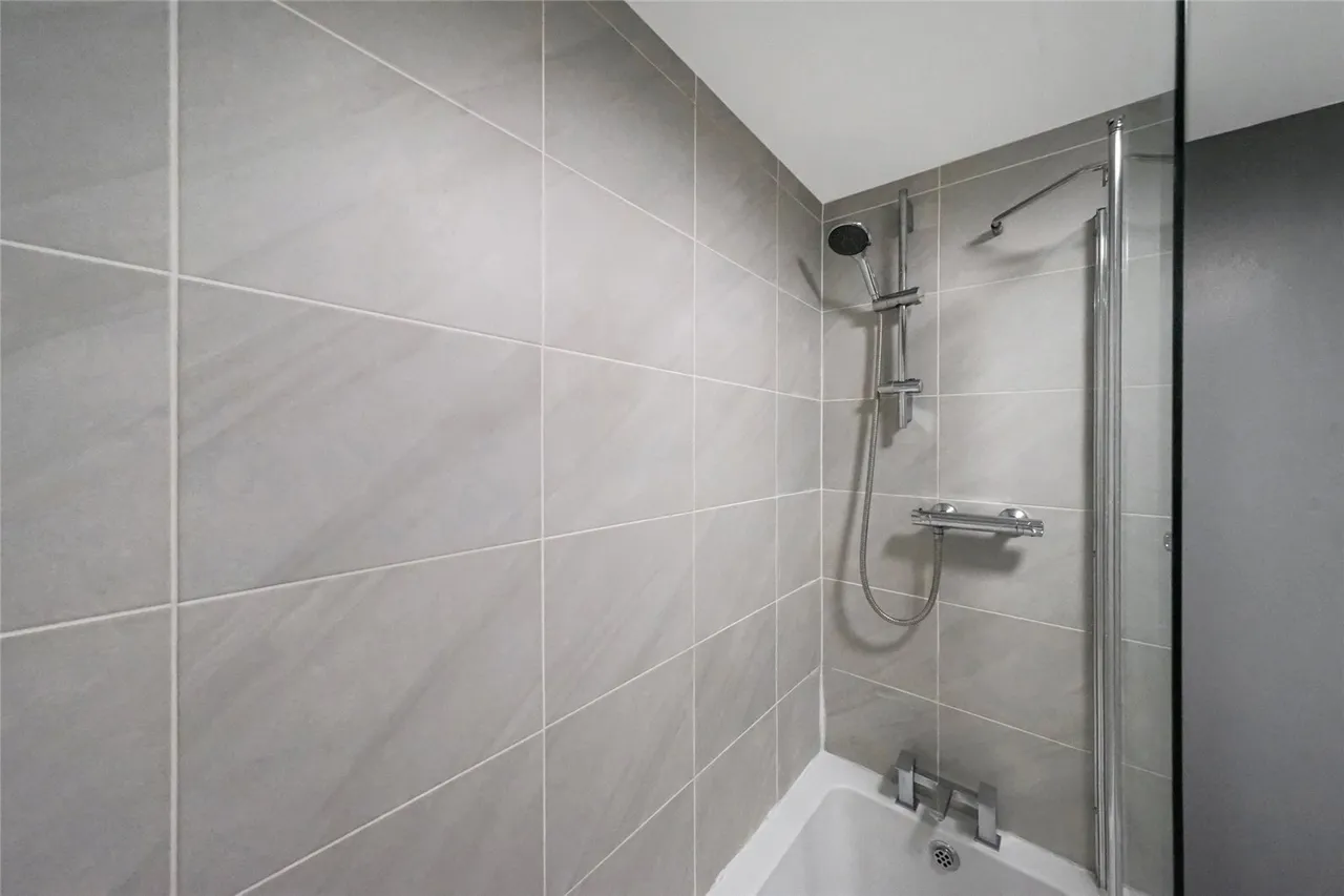 Dougal Graham Road, Stirling, FK8, photo 15