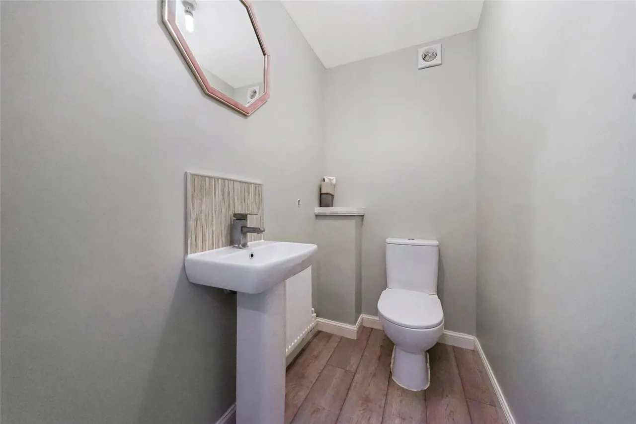 Dougal Graham Road, Stirling, FK8, photo 8