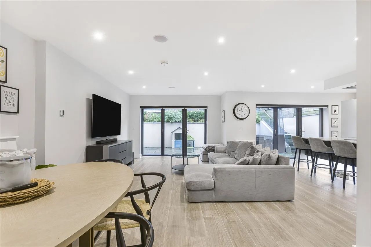 The Coppice, Enfield, EN2 7BY, photo 11